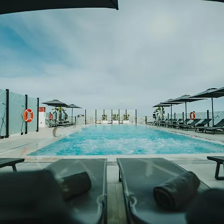Hotel Nostrum Airport 3*